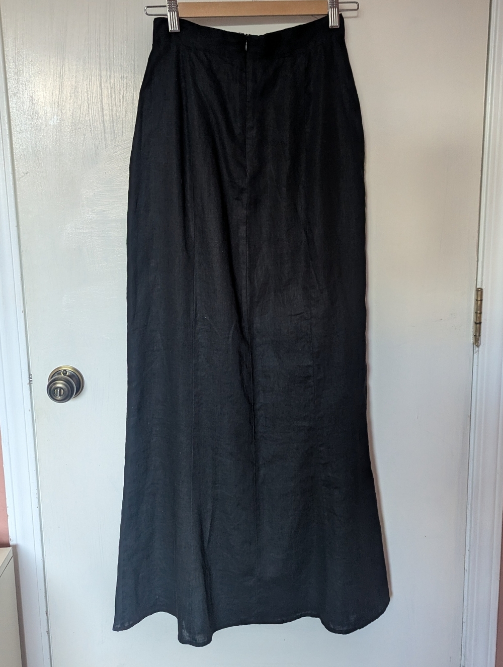 Dissh Black Linen Maxi Skirt